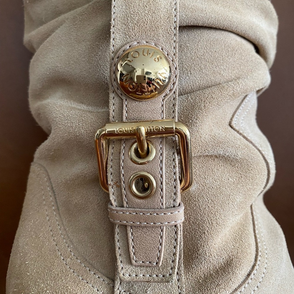 Louis Vuitton Safari Suede Booties - Picture 6 of 14